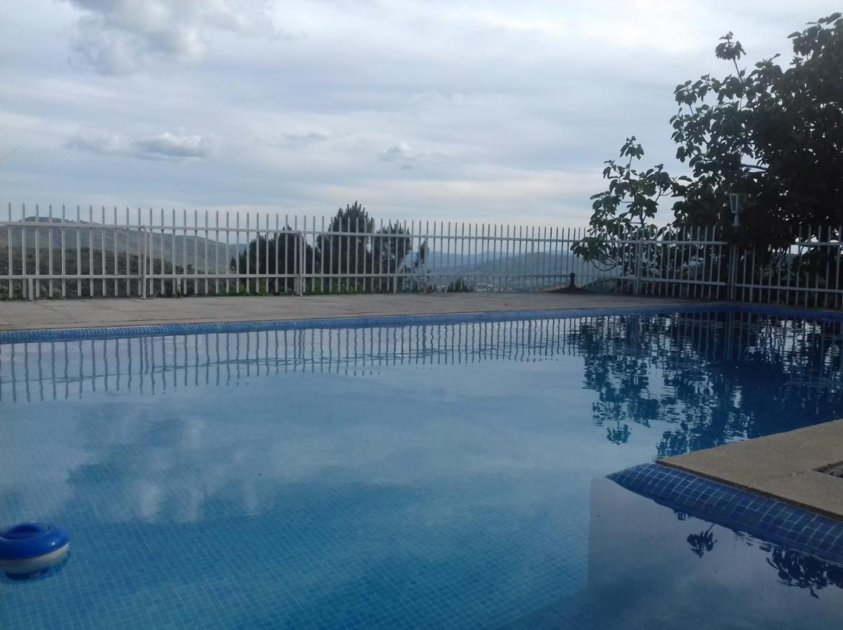 Casa Do Castelo Hotel Sortelha Luaran gambar