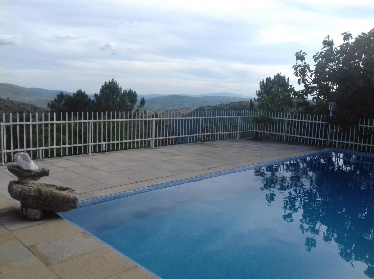 Casa Do Castelo Hotel Sortelha Luaran gambar