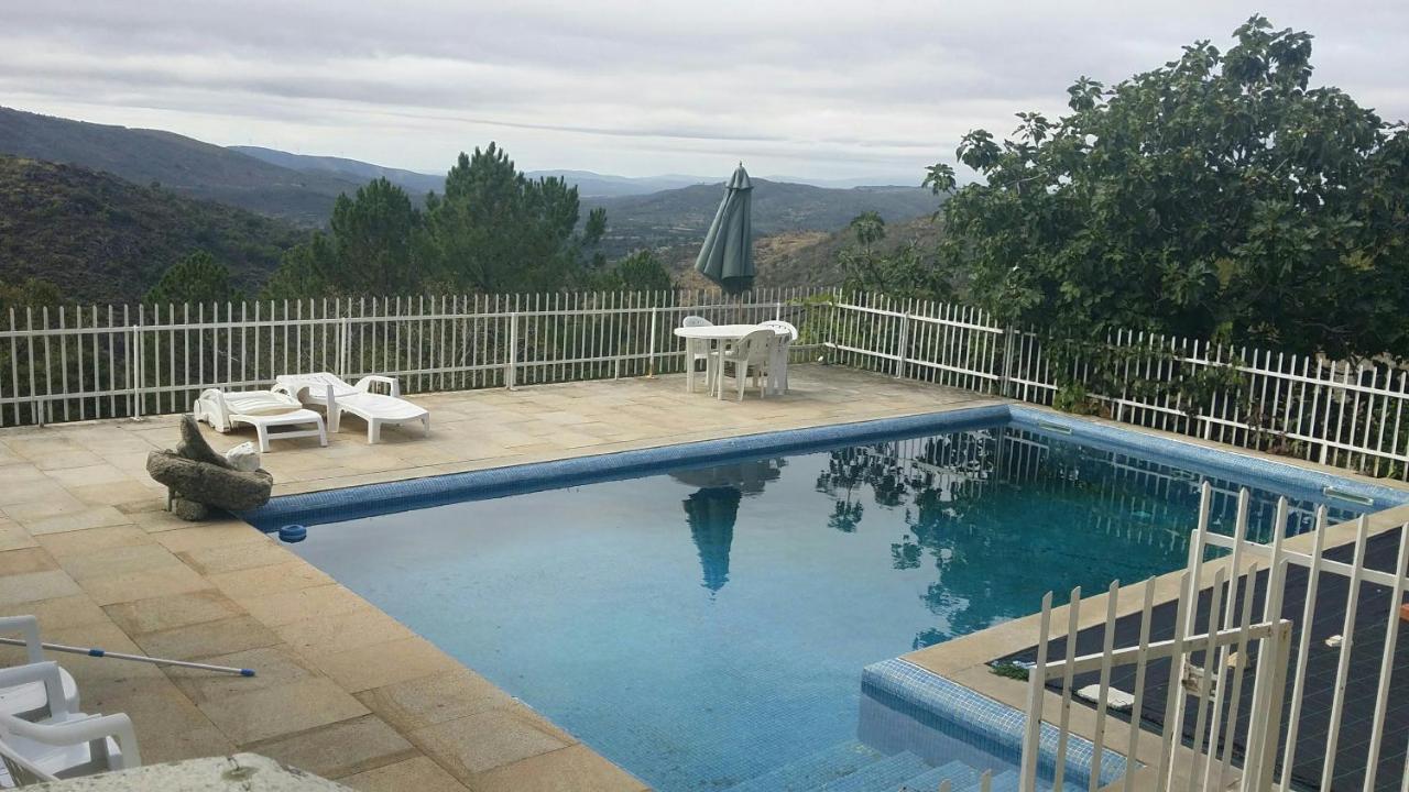 Casa Do Castelo Hotel Sortelha Luaran gambar